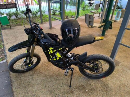 surron-light-bee-x-black-review-photo